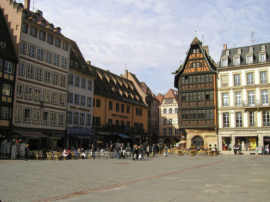 Place de la cathédrale à Strasbourg