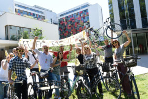 Participation active des collaborateurs chaque année au challenge "Au boulot à vélo" pour promouvoir les déplacements doux.