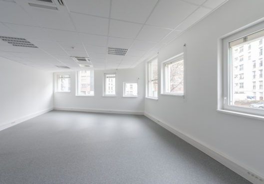 LOCAL PROFESSIONNEL STRASBOURG HAUTEPIERRE - Habitation Moderne