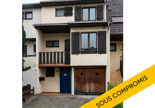 Maison mitoyenne composée de 6 pièces d'une surface loi carrez de 115,85 m² - Habitation Moderne